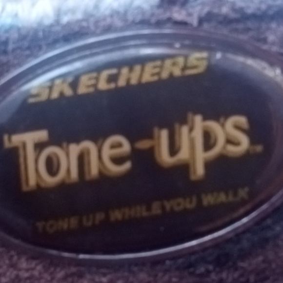 Women's Tone up Skechers Boots - Picture 5 of 6